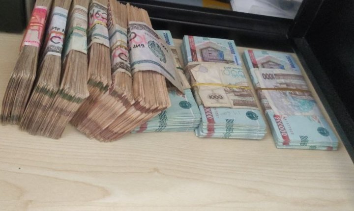 Uzbek som, local currency in Uzbekistan